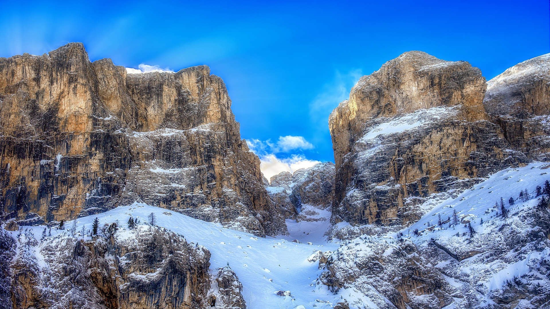 华体会手机网站-田径赛季激烈角逐短跑项目抢眼，田径短跑比赛规则